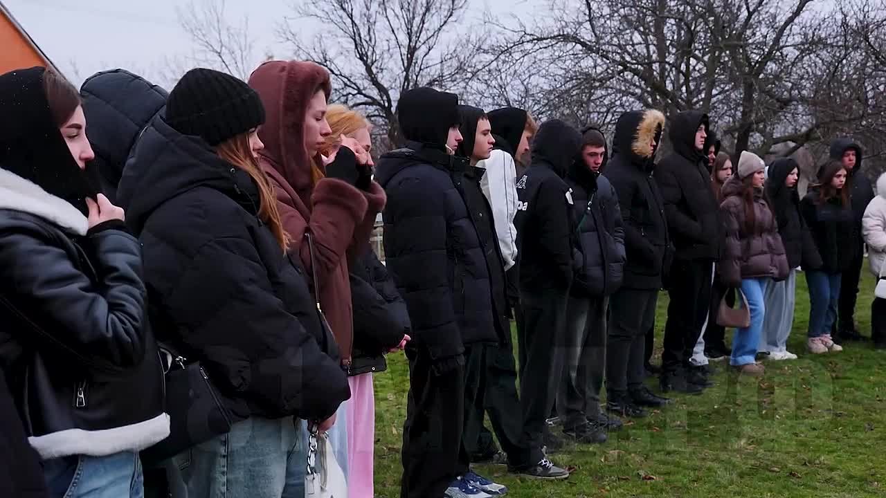 Учащиеся полицейского класса Свердловской средней школы № 8 побывали на базе Центра кинологической службы регионального МВД