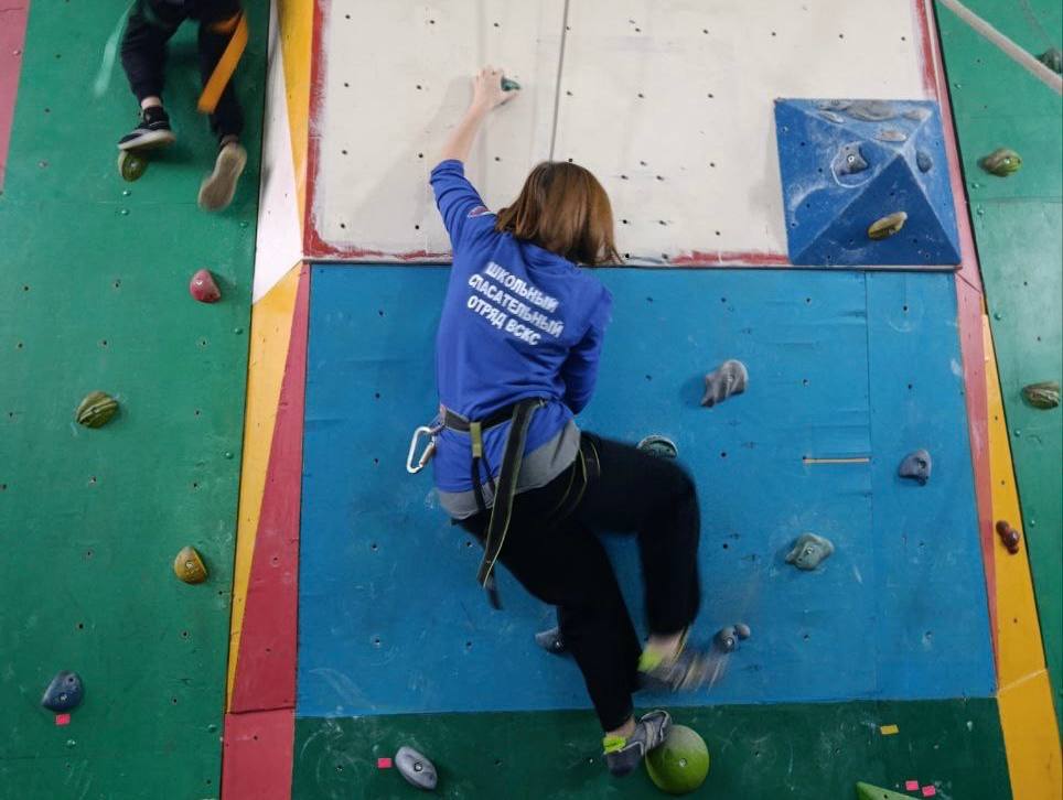 Вершина достигнута. Республиканский фестиваль по скалолазанию завершился ярким финалом с участием ШСО «Риск»! Дети прошли 8 дистанций разного уровня сложности Вершина достигнута. Республиканский фестиваль по скалолазанию завершился ярким финалом с участием ШСО «Риск»! Дети прошли 8 дистанций разного уровня сложности