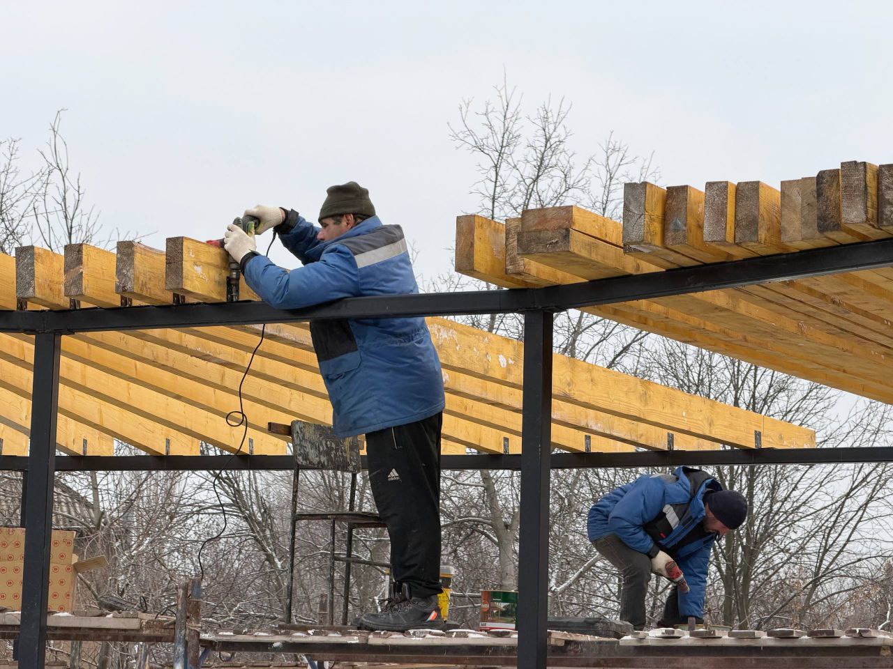 Сергей Колягин: Благоустройство парковой зоны, расположенной за площадью Боевой Славы в Первомайске, приближается к завершению