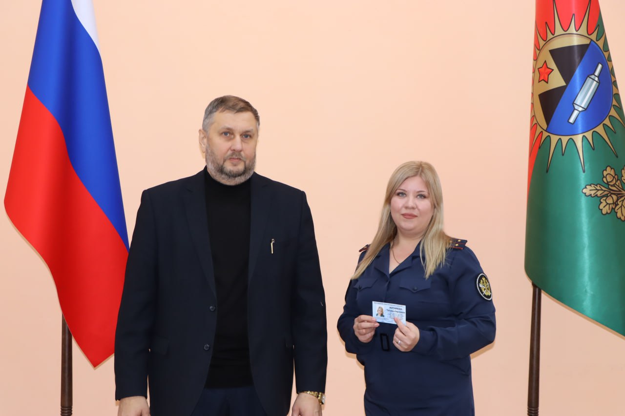 Евгений Бондарь: В своей работе мы опираемся на принципиальную позицию нашего Главы Леонида Ивановича Пасечника: «Молодёжь — это наше будущее, наша надежда и опора. Мы должны создавать все условия для их развития... Евгений Бондарь: В своей работе мы опираемся на принципиальную позицию нашего Главы Леонида Ивановича Пасечника: «Молодёжь — это наше будущее, наша надежда и опора. Мы должны создавать все условия для их развития...