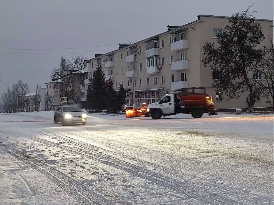 Сергей Колягин: Укрывший наш город снежок принес с собой не только зимнюю сказку, но и необходимость оперативных действий городских служб