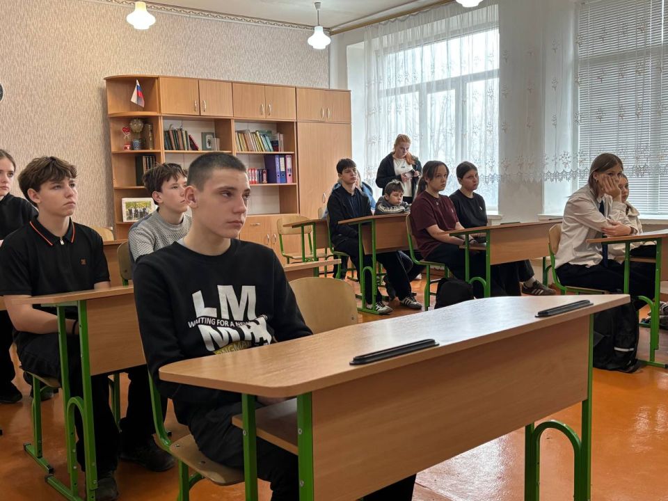 Новоайдарские школьники против экстремизма и терроризма! Новоайдарские школьники против экстремизма и терроризма!