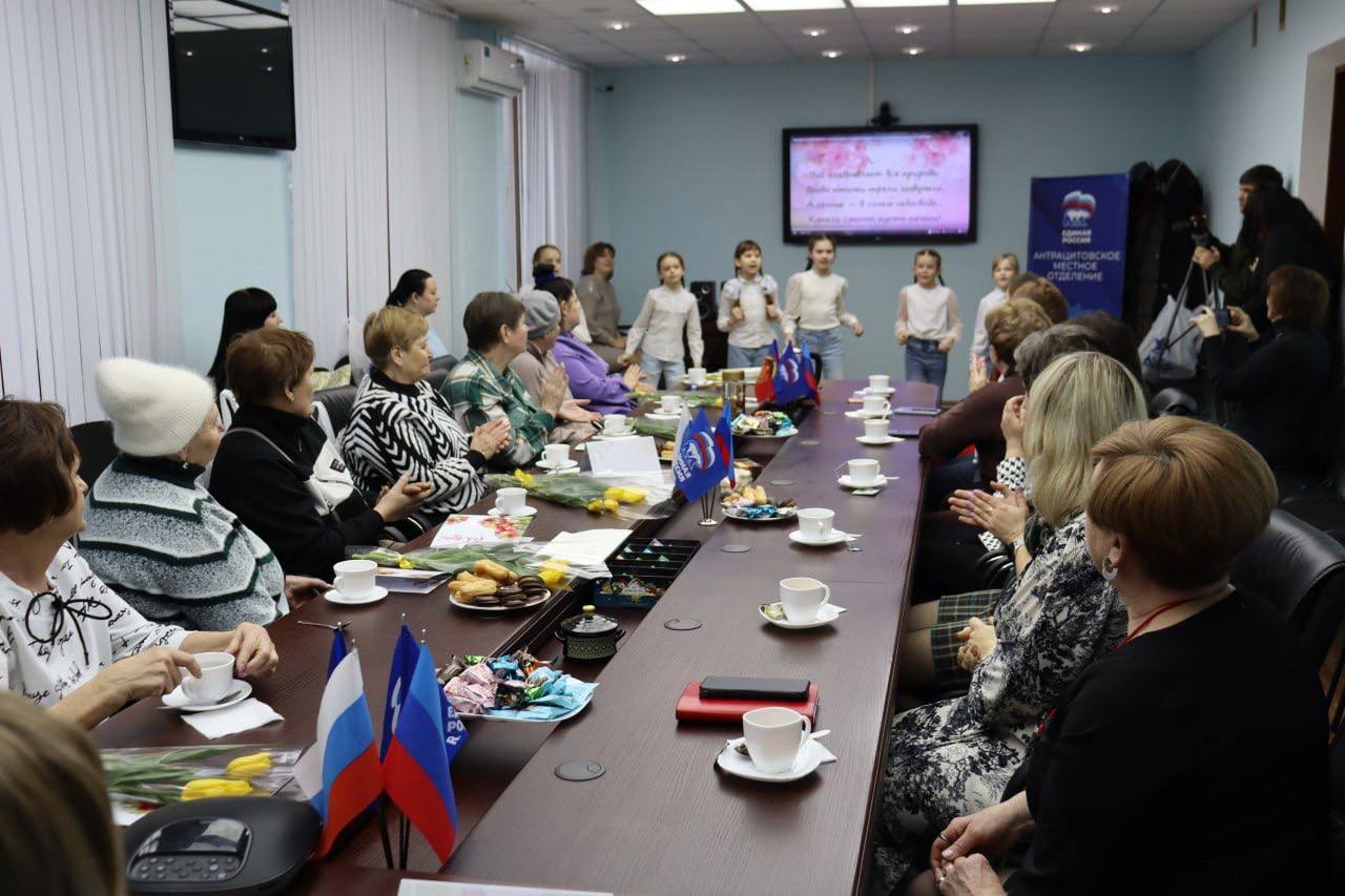 28 женских клубов созданы при центрах занятости республики 28 женских клубов созданы при центрах занятости республики