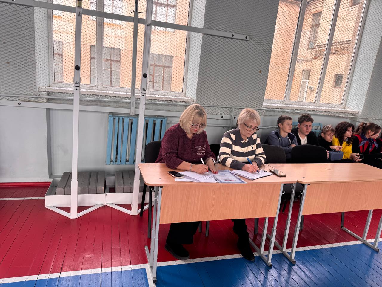 Педагоги и воспитанники Дом творчества детей и юношества провели городскую игру на тему «Как вы знаете ПДД. Правила пользования транспортными средствами» Педагоги и воспитанники Дом творчества детей и юношества провели городскую игру на тему «Как вы знаете ПДД. Правила пользования транспортными средствами»