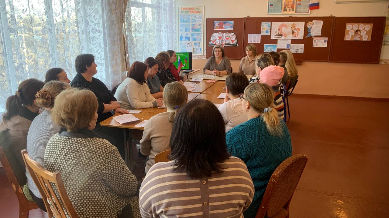 15.12.2025 года, в рамках общегородского месячника правовых знаний, начальник отдела по вопросам опеки, попечительства и патронажа Попова Ирина на базе Большекаменской школы им. С.И. Титаренко приняла участие в... 15.12.2025 года, в рамках общегородского месячника правовых знаний, начальник отдела по вопросам опеки, попечительства и патронажа Попова Ирина на базе Большекаменской школы им. С.И. Титаренко приняла участие в...