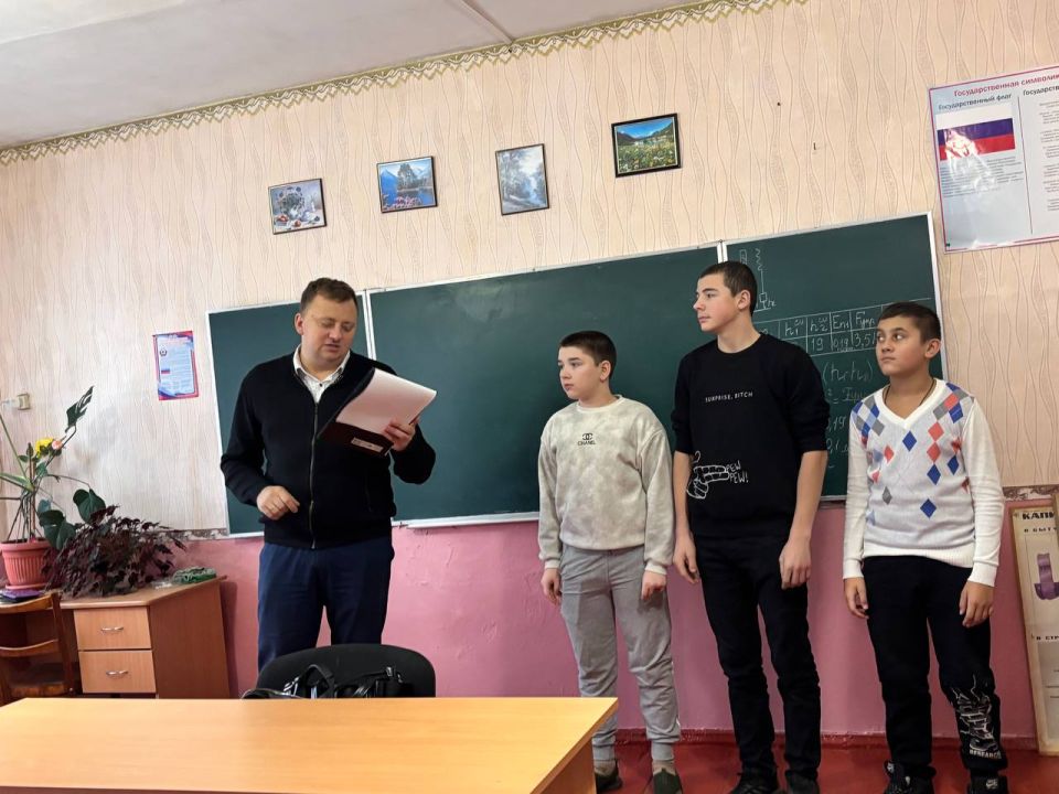 Новоайдарские школьники против экстремизма и терроризма! Новоайдарские школьники против экстремизма и терроризма!