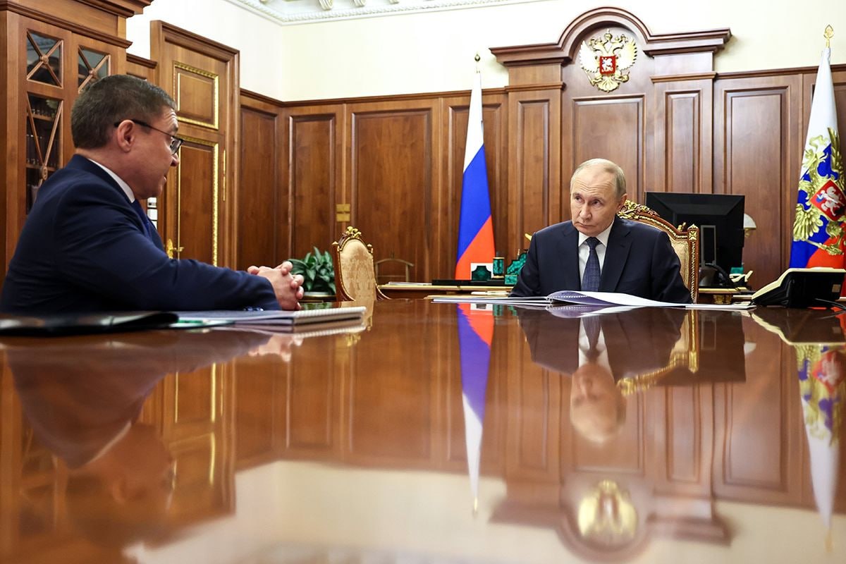 Владимир Путин встретился с секретарем Генсовета «Единой России» Владимиром Якушевым