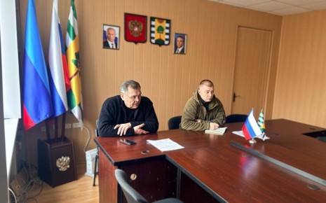 Врип Главы Евгений Шаталин провел рабочее совещание с руководителями коммунальных служб, представителями образования и здравоохранения