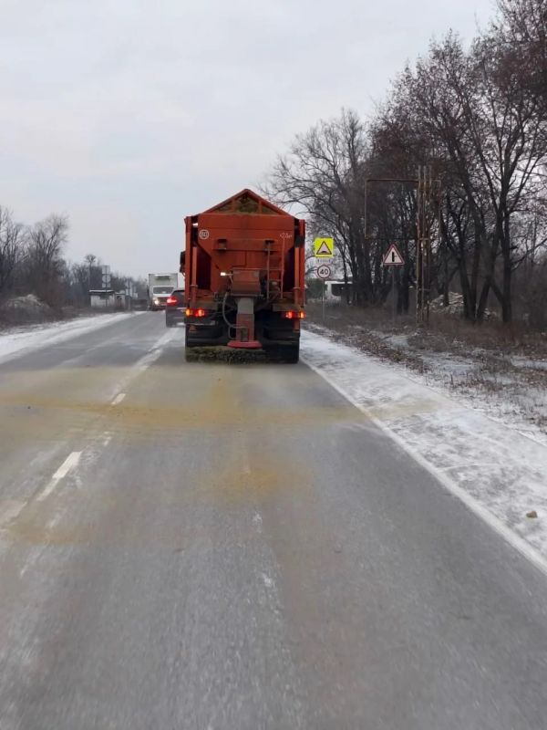 Дорожные службы региона продолжают следить за оперативной обстановкой на автодорогах республики Дорожные службы региона продолжают следить за оперативной обстановкой на автодорогах республики