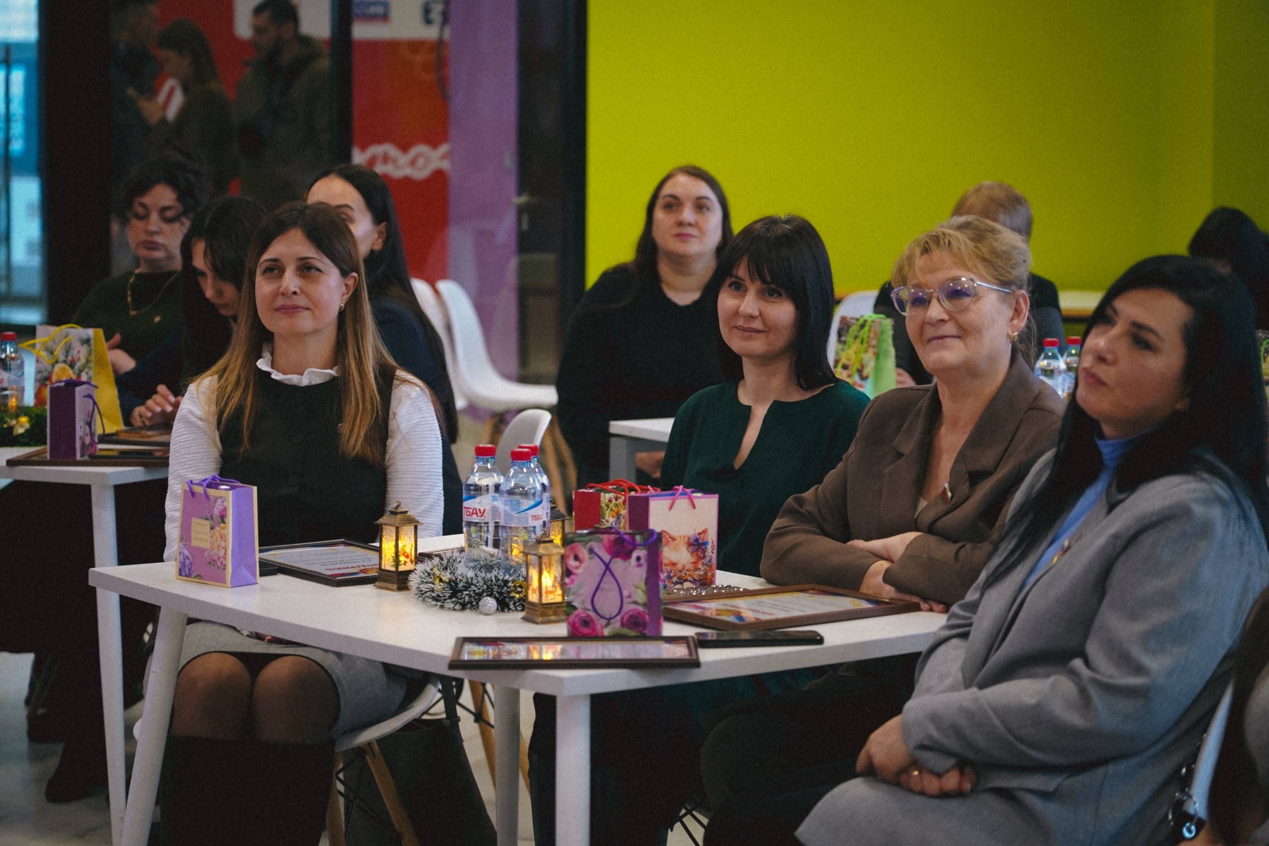 Сергей Соловьев: ЖЕНСКОЕ ДВИЖЕНИЕ «ЕДИНОЙ РОССИИ» ПОДВЕЛО ИТОГИ ГОДА: РЕЗУЛЬТАТЫ ЧЕРЕЗ СЕРДЦЕ И ВЗАИМОДОВЕРИЕ Сергей Соловьев: ЖЕНСКОЕ ДВИЖЕНИЕ «ЕДИНОЙ РОССИИ» ПОДВЕЛО ИТОГИ ГОДА: РЕЗУЛЬТАТЫ ЧЕРЕЗ СЕРДЦЕ И ВЗАИМОДОВЕРИЕ