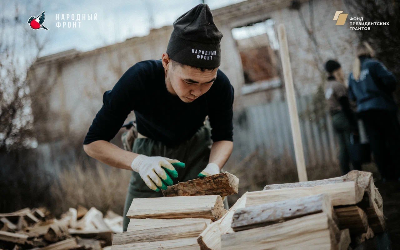 Активисты Народного Фронта провели в Лисичанске несколько недель
