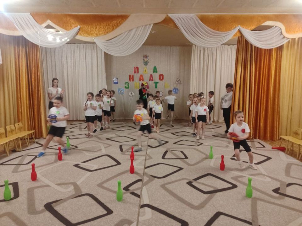 Светлячки безопасности и путешествие в Страну Светофорию! Светлячки безопасности и путешествие в Страну Светофорию!