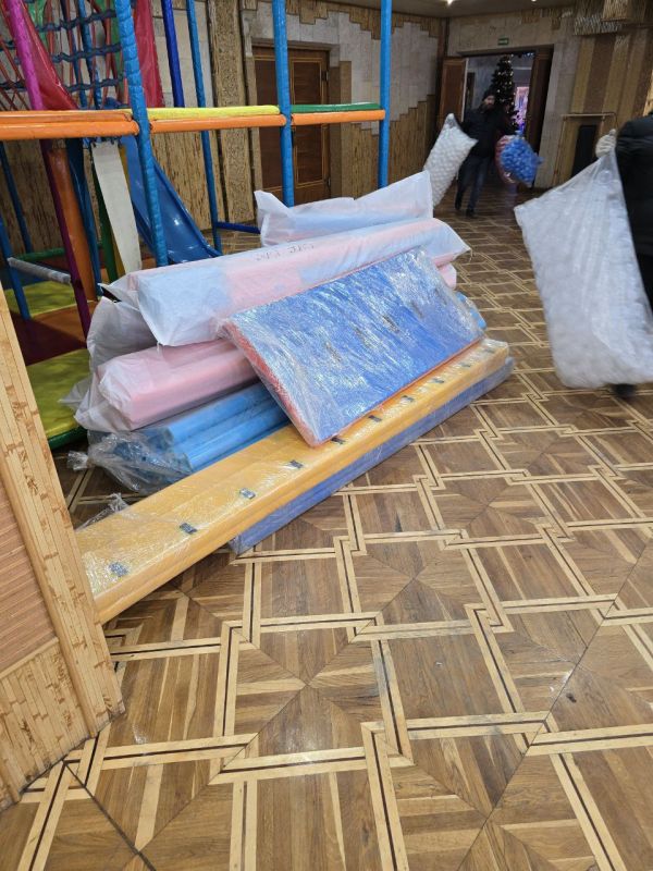 Новый спортивно-игровой комплекс для детей в Ровеньках!