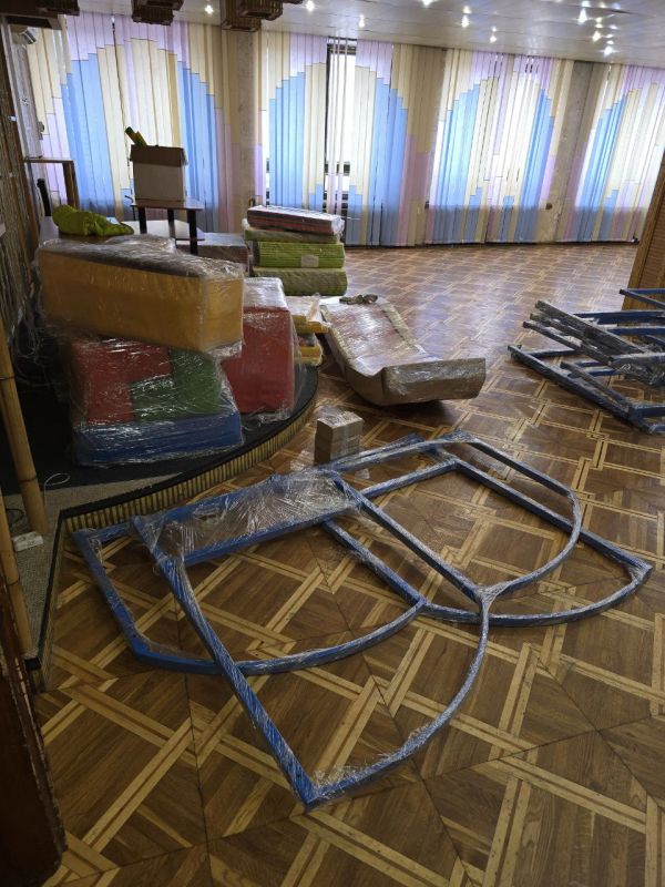 Новый спортивно-игровой комплекс для детей в Ровеньках! Новый спортивно-игровой комплекс для детей в Ровеньках!