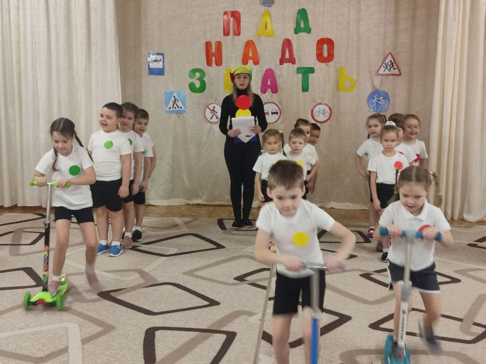 Светлячки безопасности и путешествие в Страну Светофорию! Светлячки безопасности и путешествие в Страну Светофорию!