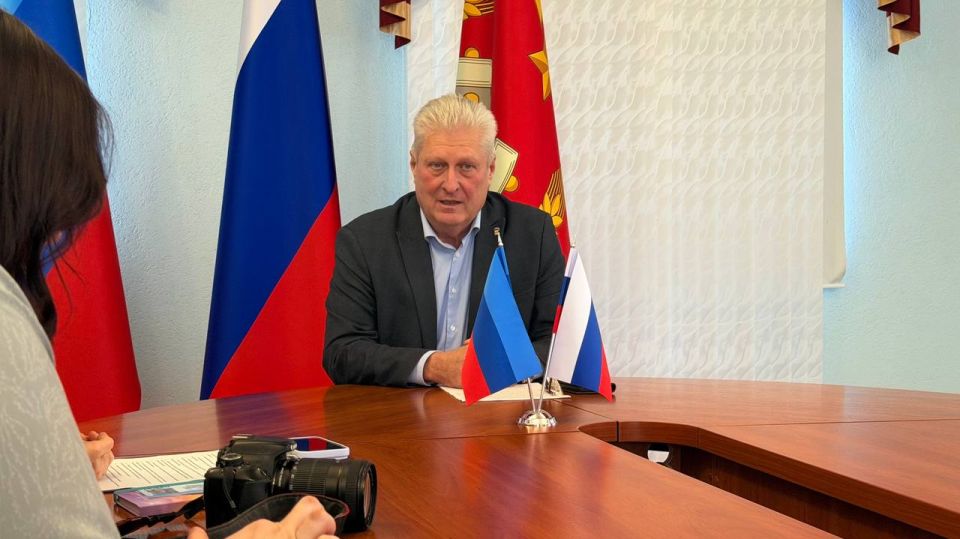 Сергей Козенко: Встретился с представителями СМИ Краснодонского муниципального округа, в рамках чего ответил на вопросы корреспондентов Сергей Козенко: Встретился с представителями СМИ Краснодонского муниципального округа, в рамках чего ответил на вопросы корреспондентов