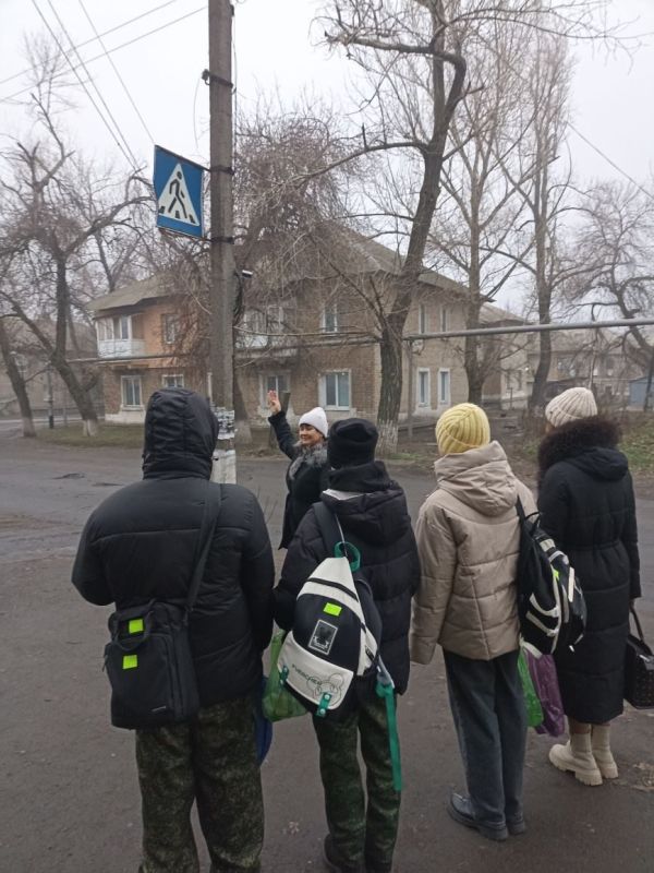 «Родительский дорожный патруль» Ясеновской школы №2 им. Д.В. Лазутина продолжает свою работу! «Родительский дорожный патруль» Ясеновской школы №2 им. Д.В. Лазутина продолжает свою работу!