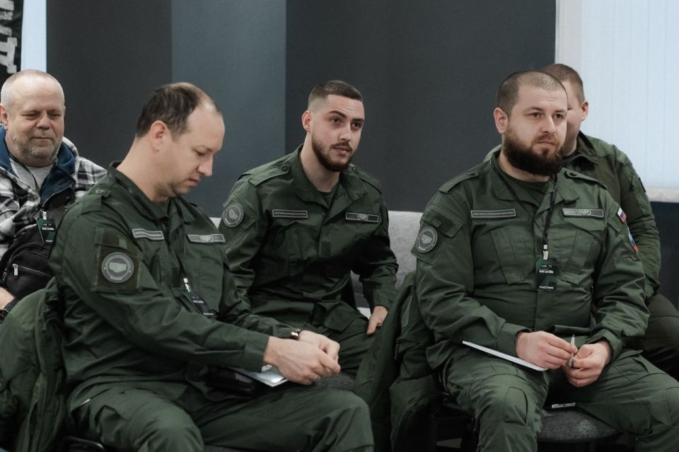 В ЛНР стартовал образовательный интенсив «Бизнес для СВОих» В ЛНР стартовал образовательный интенсив «Бизнес для СВОих»