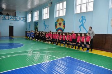 Новогодний турнир по мини-футболу зажег звезды в свердловском «Шахтере»