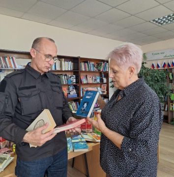 Почти 7000 книг из Алтайского края пополнили библиотеки Славяносербского округа