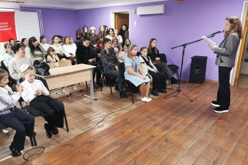 В Свердловском ЦДЮТ «Мечта» прошел настоящий праздник музыки – муниципальный конкурс эстрадной песни «Песенный серпантин» В Свердловском ЦДЮТ «Мечта» прошел настоящий праздник музыки – муниципальный конкурс эстрадной песни «Песенный серпантин»