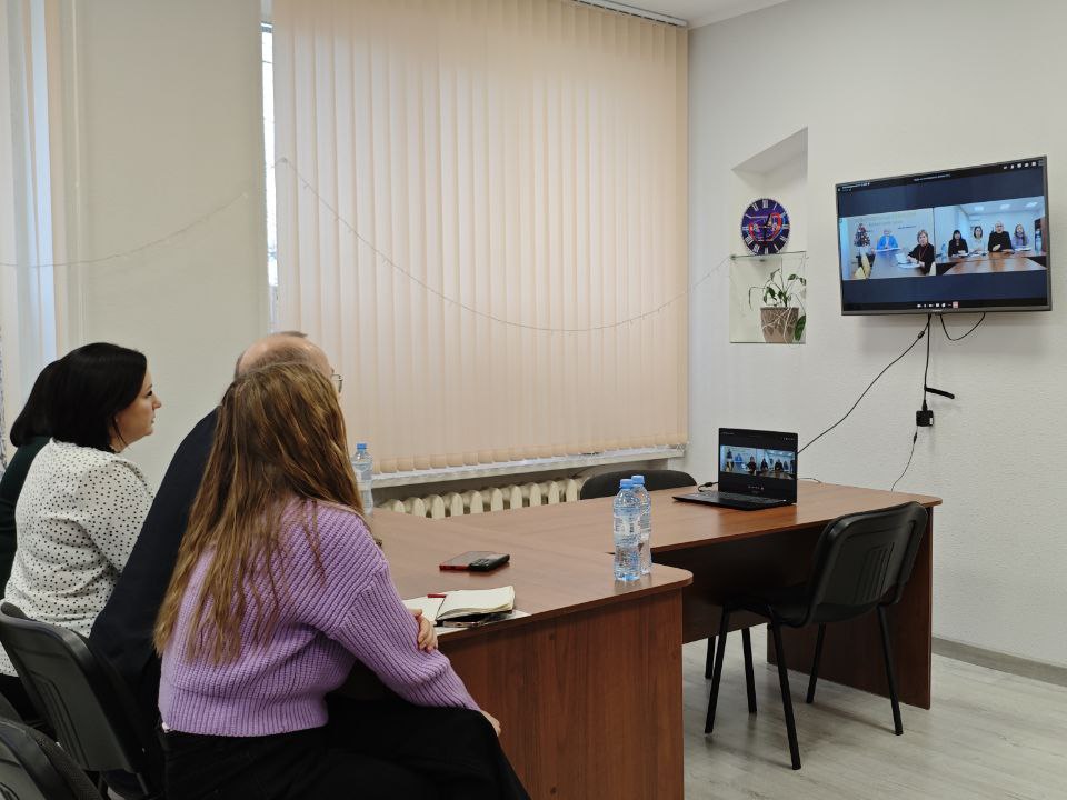 ТИК Славяносербского района провела онлайн-встречу с Избирательной комиссией Алтайского края ТИК Славяносербского района провела онлайн-встречу с Избирательной комиссией Алтайского края