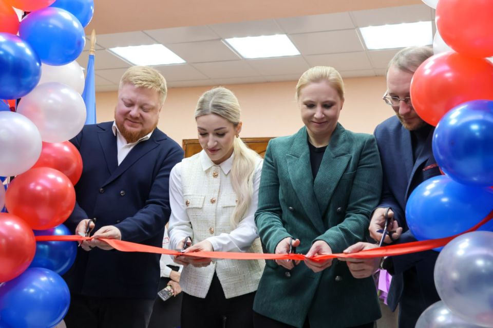 В Марковке открылась модельная библиотека нового поколения В Марковке открылась модельная библиотека нового поколения
