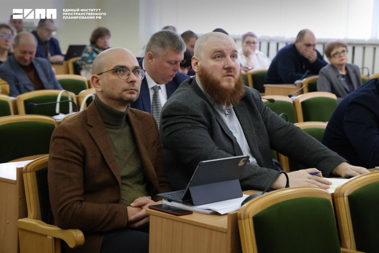 Население ЛНР в ближайшие десять лет будет расти благодаря развитию промышленности и появлению новых рабочих мест, к 2045 году численность жителей региона может увеличиться почти до двух млн чел Население ЛНР в ближайшие десять лет будет расти благодаря развитию промышленности и появлению новых рабочих мест, к 2045 году численность жителей региона может увеличиться почти до двух млн чел