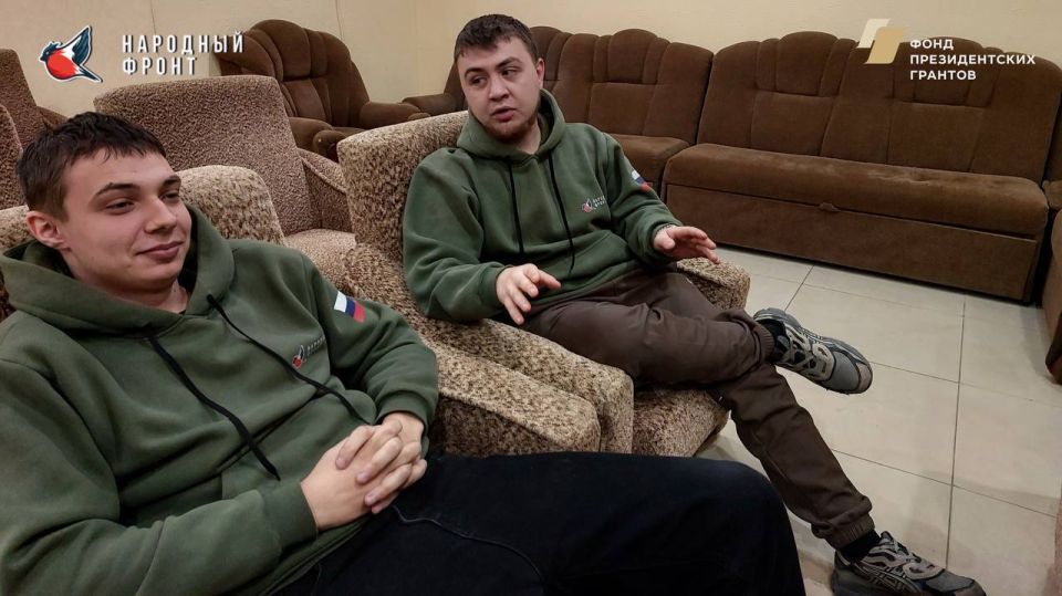 У активистов Молодёжки НФ состоялась интересная встреча с Ириной Кузьминых У активистов Молодёжки НФ состоялась интересная встреча с Ириной Кузьминых