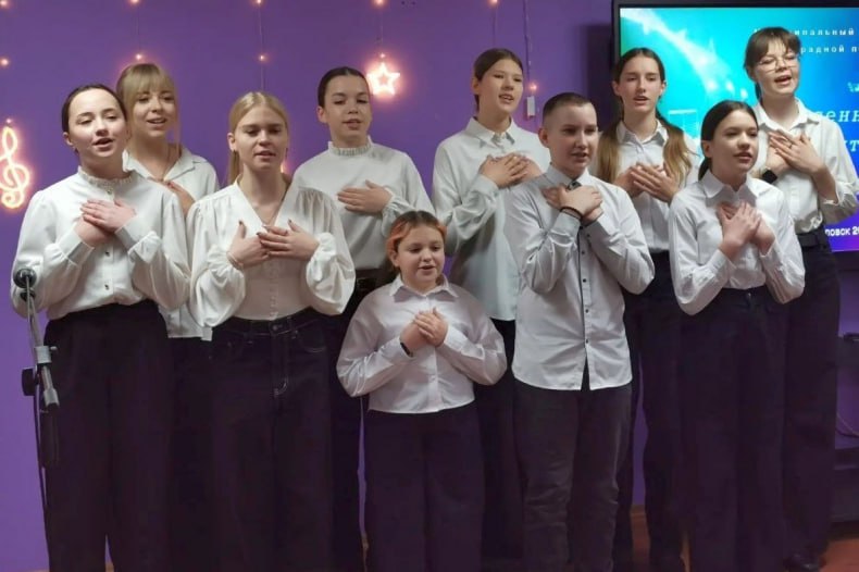 В Свердловском ЦДЮТ «Мечта» прошел настоящий праздник музыки – муниципальный конкурс эстрадной песни «Песенный серпантин» В Свердловском ЦДЮТ «Мечта» прошел настоящий праздник музыки – муниципальный конкурс эстрадной песни «Песенный серпантин»