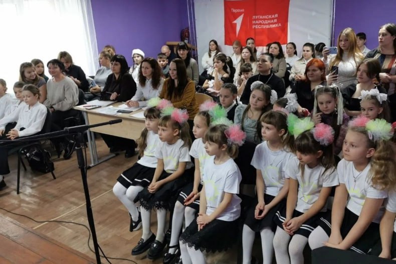 В Свердловском ЦДЮТ «Мечта» прошел настоящий праздник музыки – муниципальный конкурс эстрадной песни «Песенный серпантин»