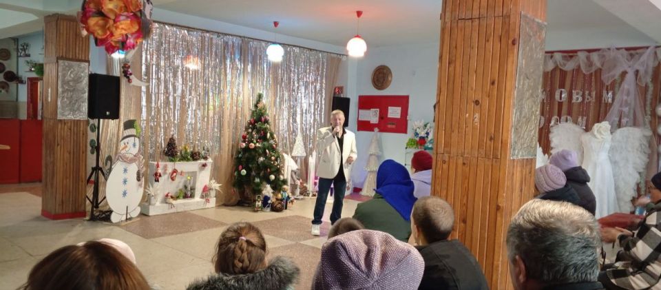 В доме культуры с. Передельское состоялся незабываемый концерт, подаривший жителям массу положительных эмоций и ярких впечатлений В доме культуры с. Передельское состоялся незабываемый концерт, подаривший жителям массу положительных эмоций и ярких впечатлений