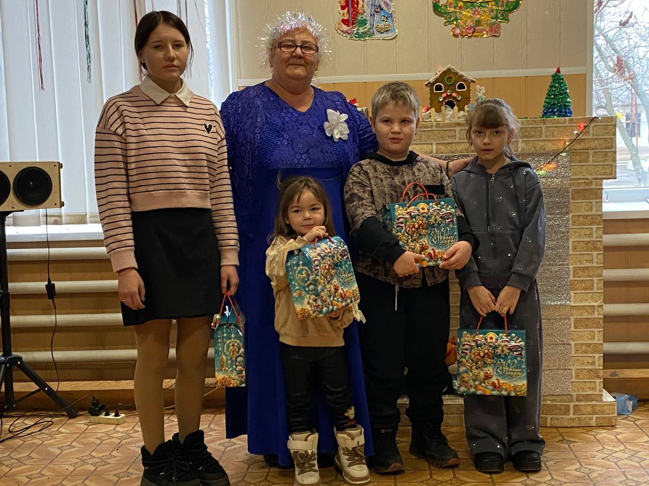 Активисты Единой России провели праздник для детей участников СВО и детей дошкольного возраста, которые не посещающие детские дошкольные учреждения Активисты Единой России провели праздник для детей участников СВО и детей дошкольного возраста, которые не посещающие детские дошкольные учреждения