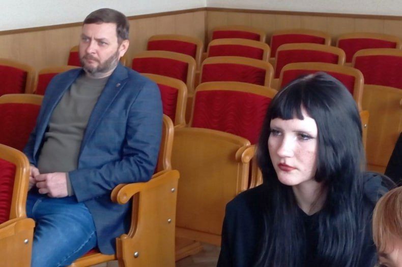 В Администрации округа провели телемост «Свердловск - Калининград» В Администрации округа провели телемост «Свердловск - Калининград»