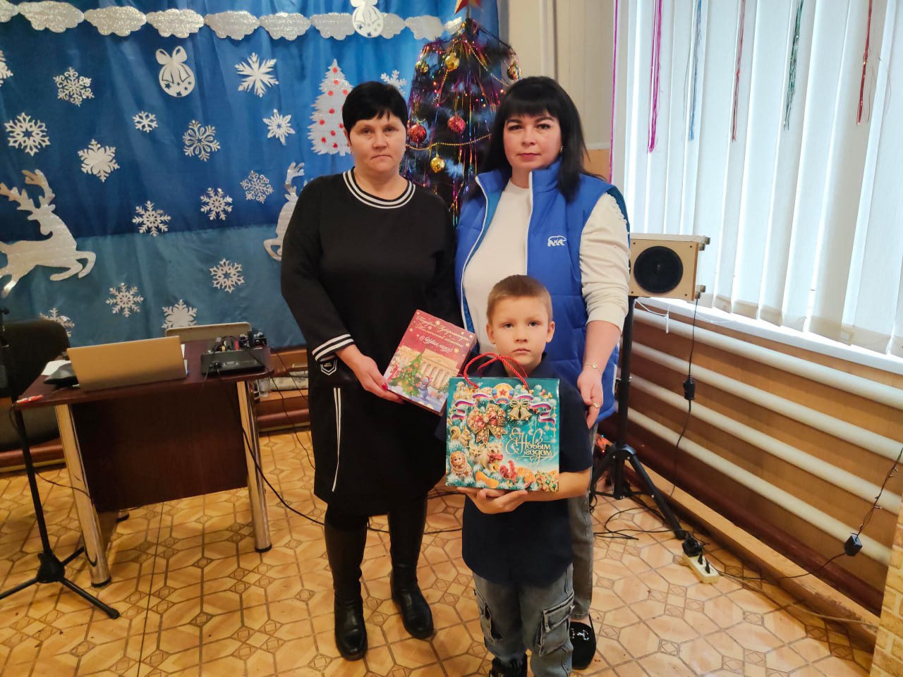 Активисты Единой России провели праздник для детей участников СВО и детей дошкольного возраста, которые не посещающие детские дошкольные учреждения