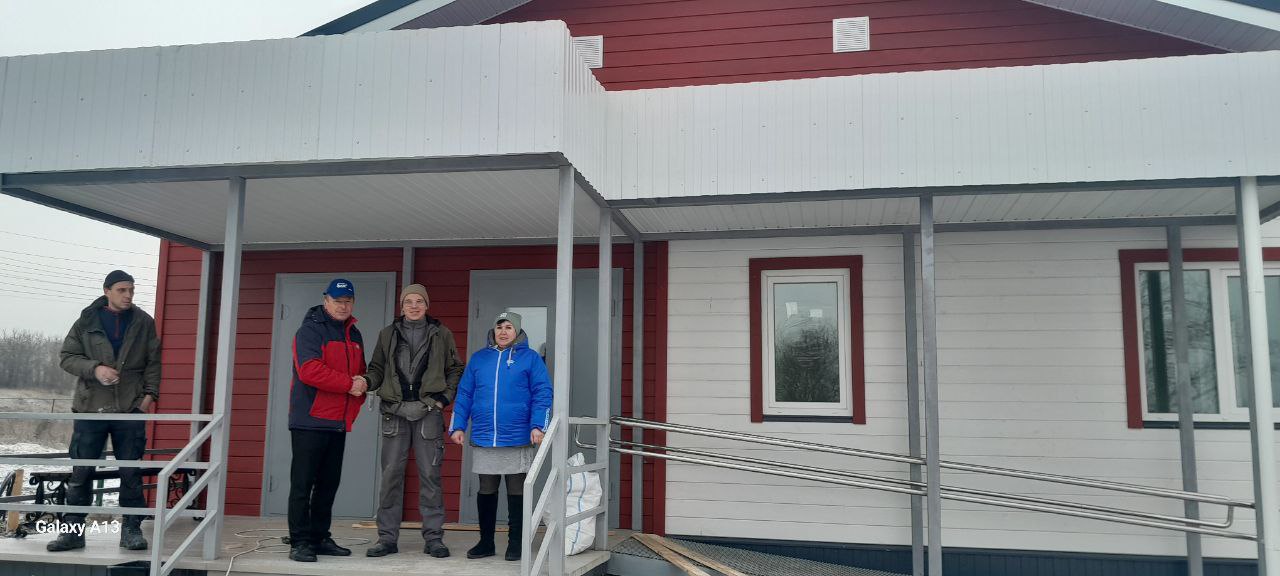 Строительство ФАПа в селе Никольское: единороссы оценили ход работ Строительство ФАПа в селе Никольское: единороссы оценили ход работ