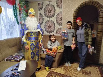 ТИК Старобельского района поздравила подшефных детей-сирот с Днём Святого Николая