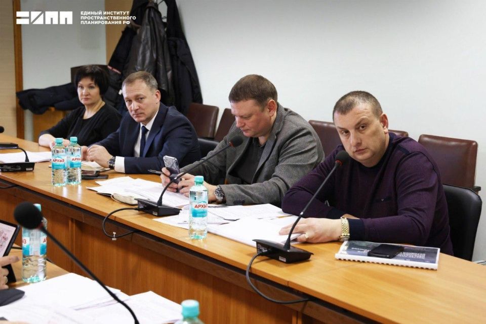В Перевальском муниципальном округе ЛНР планируется добывать песчаник, выращивать клубнику и развивать энотуризм В Перевальском муниципальном округе ЛНР планируется добывать песчаник, выращивать клубнику и развивать энотуризм