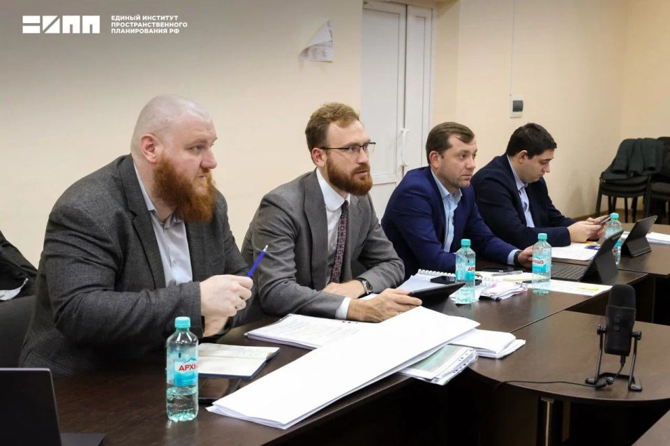 Эксперты Единого института провели в Старобельском муниципальном округе совещание по проекту генерального плана Эксперты Единого института провели в Старобельском муниципальном округе совещание по проекту генерального плана