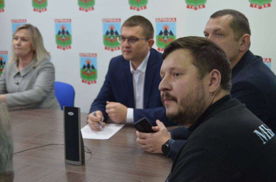 Евгений Морозов: Президент России Владимир Владимирович Путин сегодня в прямом эфире подводит итоги 2025 года и общается с представителями прессы и гражданами Евгений Морозов: Президент России Владимир Владимирович Путин сегодня в прямом эфире подводит итоги 2025 года и общается с представителями прессы и гражданами