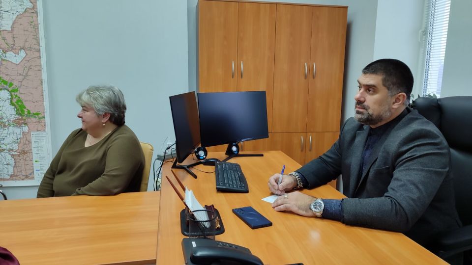 В Луганском центре медицины катастроф организован совместный просмотр прямой линии Президента России В Луганском центре медицины катастроф организован совместный просмотр прямой линии Президента России