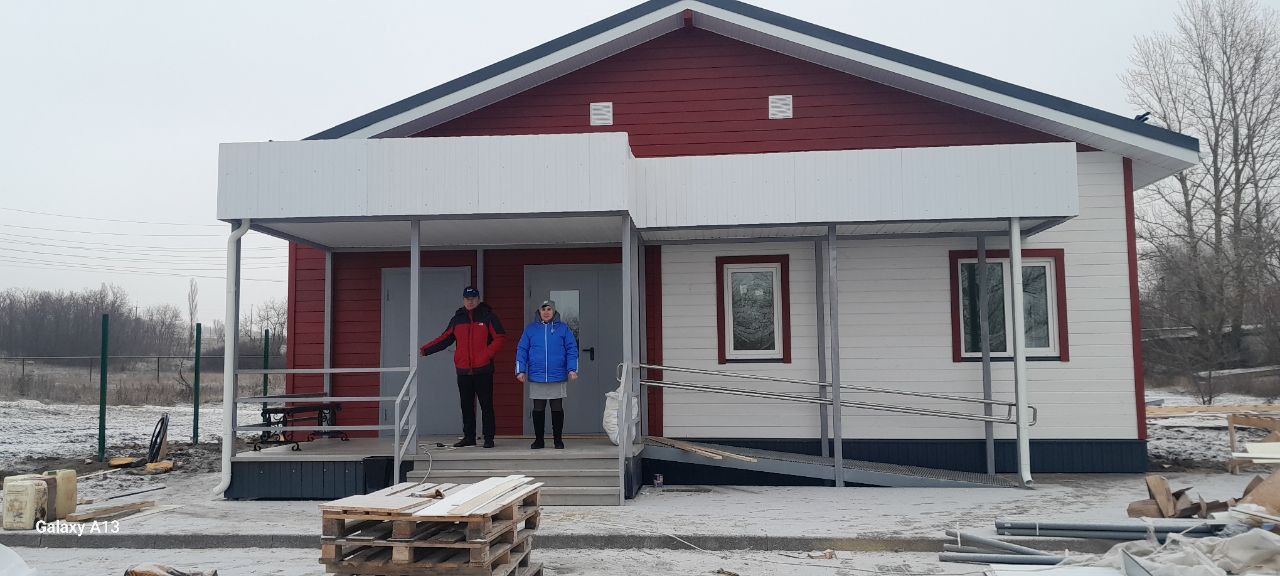 Строительство ФАПа в селе Никольское: единороссы оценили ход работ Строительство ФАПа в селе Никольское: единороссы оценили ход работ