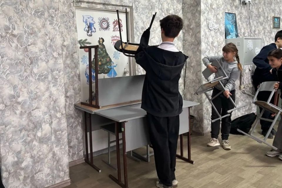 В Свердловском муниципальном округе прошли плановые учения по антитеррористической защищенности В Свердловском муниципальном округе прошли плановые учения по антитеррористической защищенности
