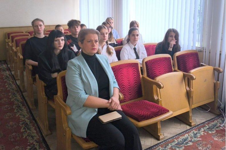 В Администрации округа провели телемост «Свердловск - Калининград» В Администрации округа провели телемост «Свердловск - Калининград»