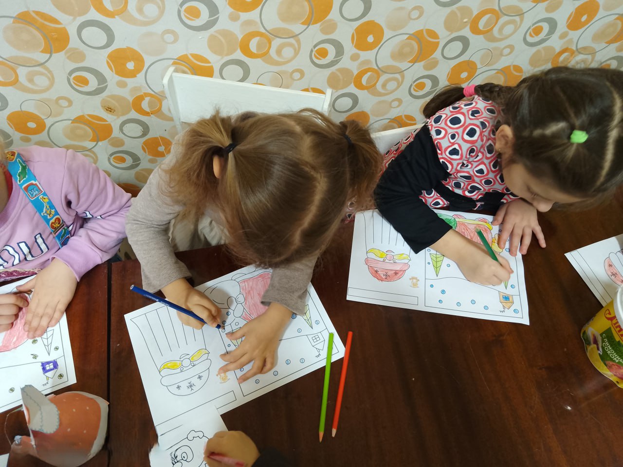 "В ГОСТИ К ДЕДУШКЕ МОРОЗУ" "В ГОСТИ К ДЕДУШКЕ МОРОЗУ"