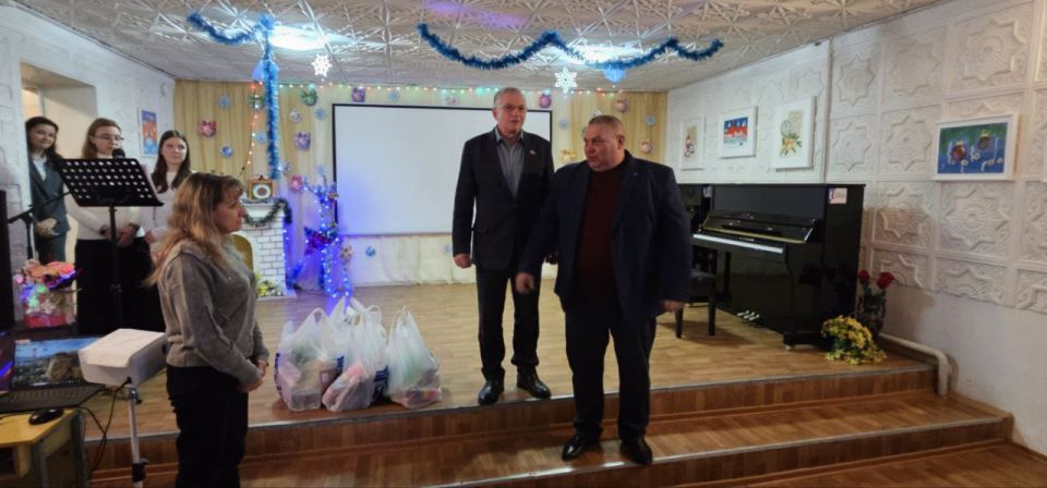 В Вахрушевской школе искусств состоялся концерт воспитанников, посвященный Дню святителя Николая Чудотворца В Вахрушевской школе искусств состоялся концерт воспитанников, посвященный Дню святителя Николая Чудотворца