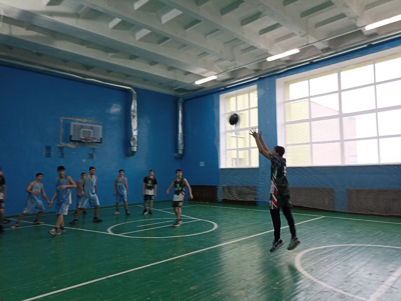 При поддержке отдела молодёжи и спорта Администрации городского округа город Лисичанск, совместно с представителями Лисичанского местного отделения Партии "Единая Россия" в г.Лисичанск состоялись спортивные соревнования по... При поддержке отдела молодёжи и спорта Администрации городского округа город Лисичанск, совместно с представителями Лисичанского местного отделения Партии "Единая Россия" в г.Лисичанск состоялись спортивные соревнования по...