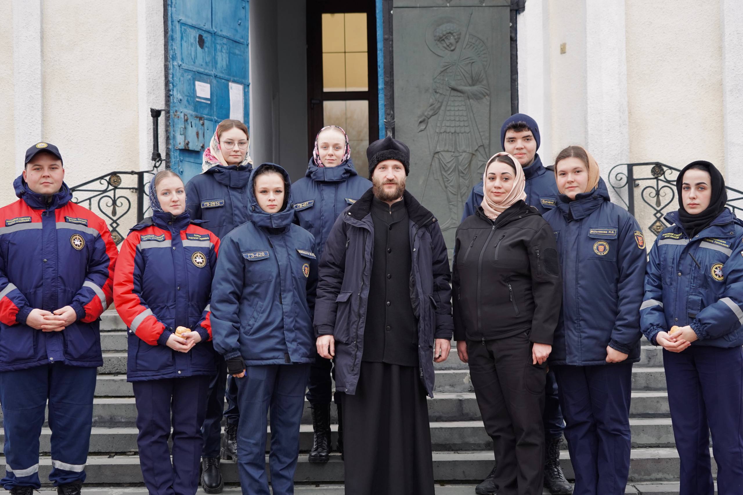 В День Святого Николая добровольцы передали подарки для детей в храмы и больницы В День Святого Николая добровольцы передали подарки для детей в храмы и больницы