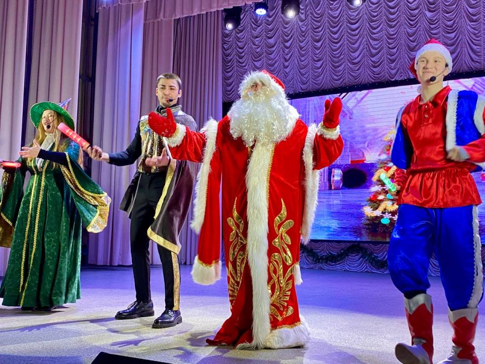Марина Филиппова: Юные жители Новоайдарского округа окунулись в атмосферу волшебства и праздника! Марина Филиппова: Юные жители Новоайдарского округа окунулись в атмосферу волшебства и праздника!