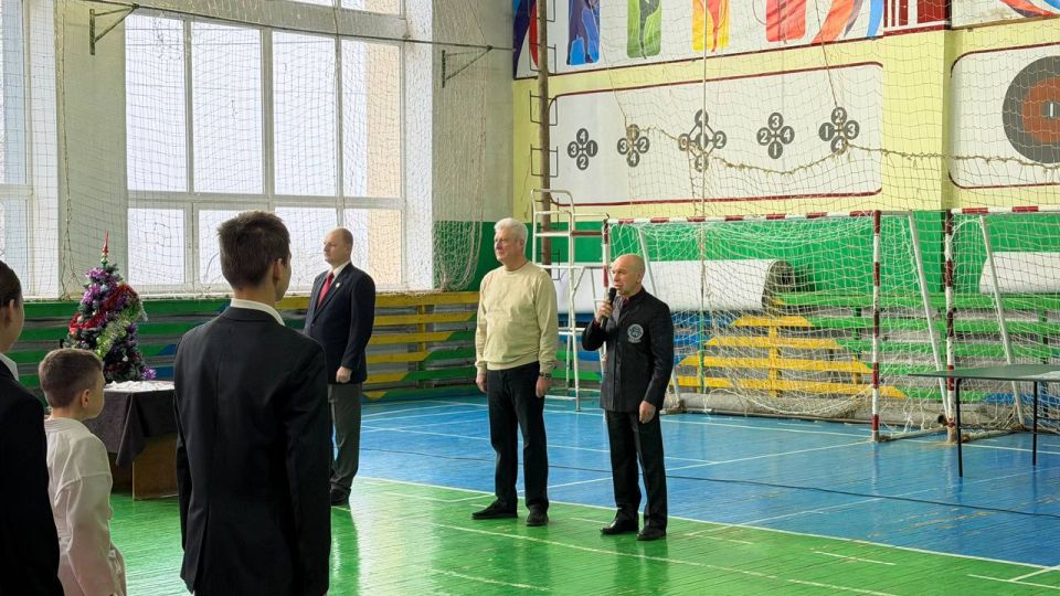Сергей Козенко: В Краснодоне сегодня царят спортивный азарт и атмосфера дружбы Сергей Козенко: В Краснодоне сегодня царят спортивный азарт и атмосфера дружбы